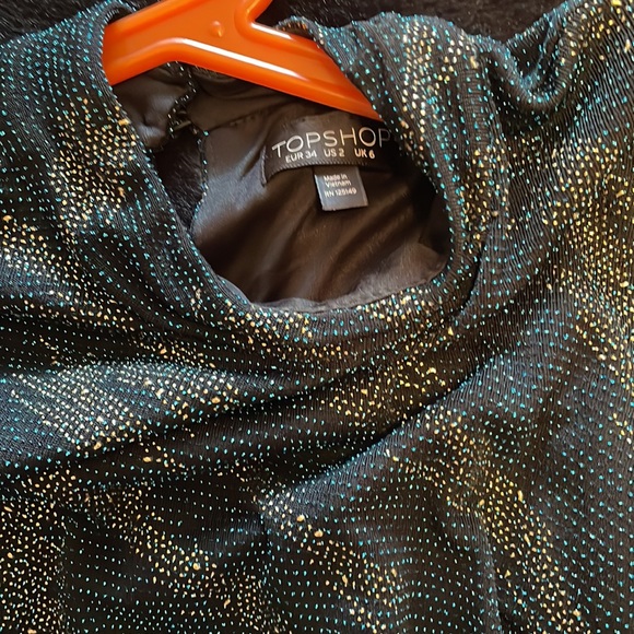 Beautiful long sleeve top shop dress - Picture 3 of 3